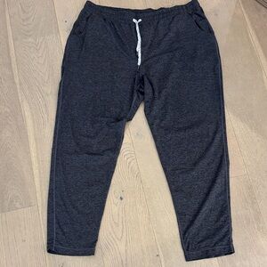 Men’s Kirkland Signature Dark Gray Joggers